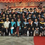 800px-College_Graduation_2012