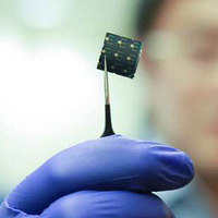 Dual-Layer Solar Cell Sets Energy Conversion Record