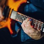 Fret Zeppelin Teaches Guitar with LEDs