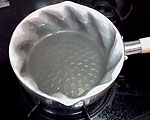 Self-Stirring Cooking Pot