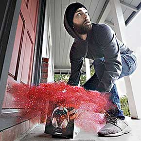 Thwarting Porch Pirates with a Glitter Bomb