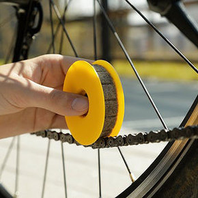 Flectr Lubri Disc Oils Bike Chains Easily