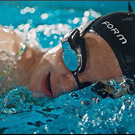 Form Swim Googles Display Real Time Metrics