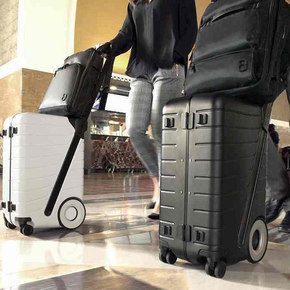 G-RO SIX Suitcase Pushes the Future of Luggage