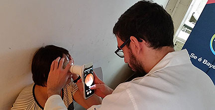 Eyer Takes Eye Exams with a Smartphone