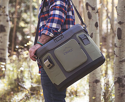 OtterBox Trooper Soft Coolers Are Easier to Carry