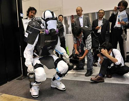 Robotic Suit Carries Its Own Weight