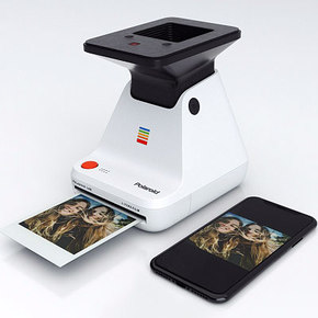 Polaroid Lab Turns Digital Images into Instant Photos