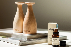 The Japanese Cypress vās wood diffuser