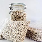 Water-Trapping Beads Prevent Crop Rot